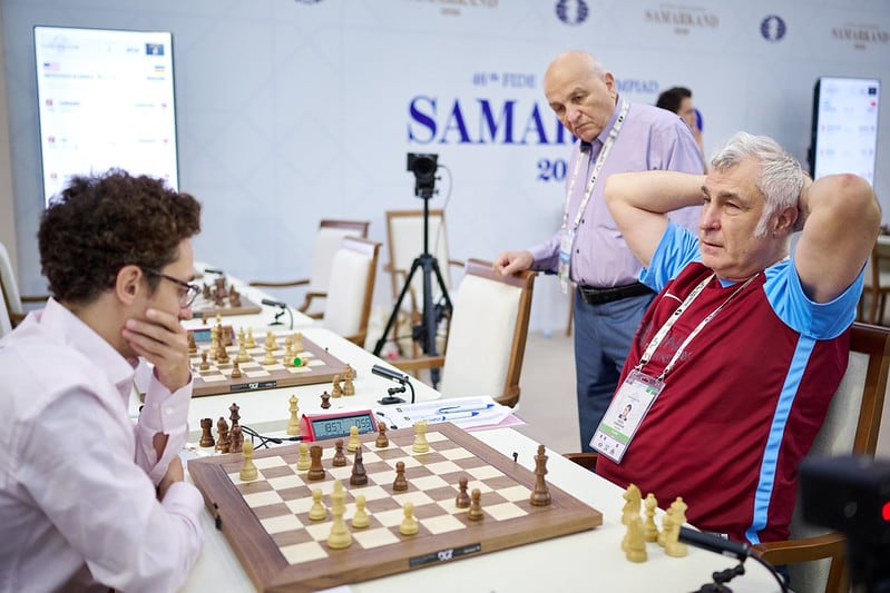 Ivanchuk, de 57 años, pierde un gran combate ante Caruana, 3º del mundo, tras arriesgar y luchar durante cinco horas