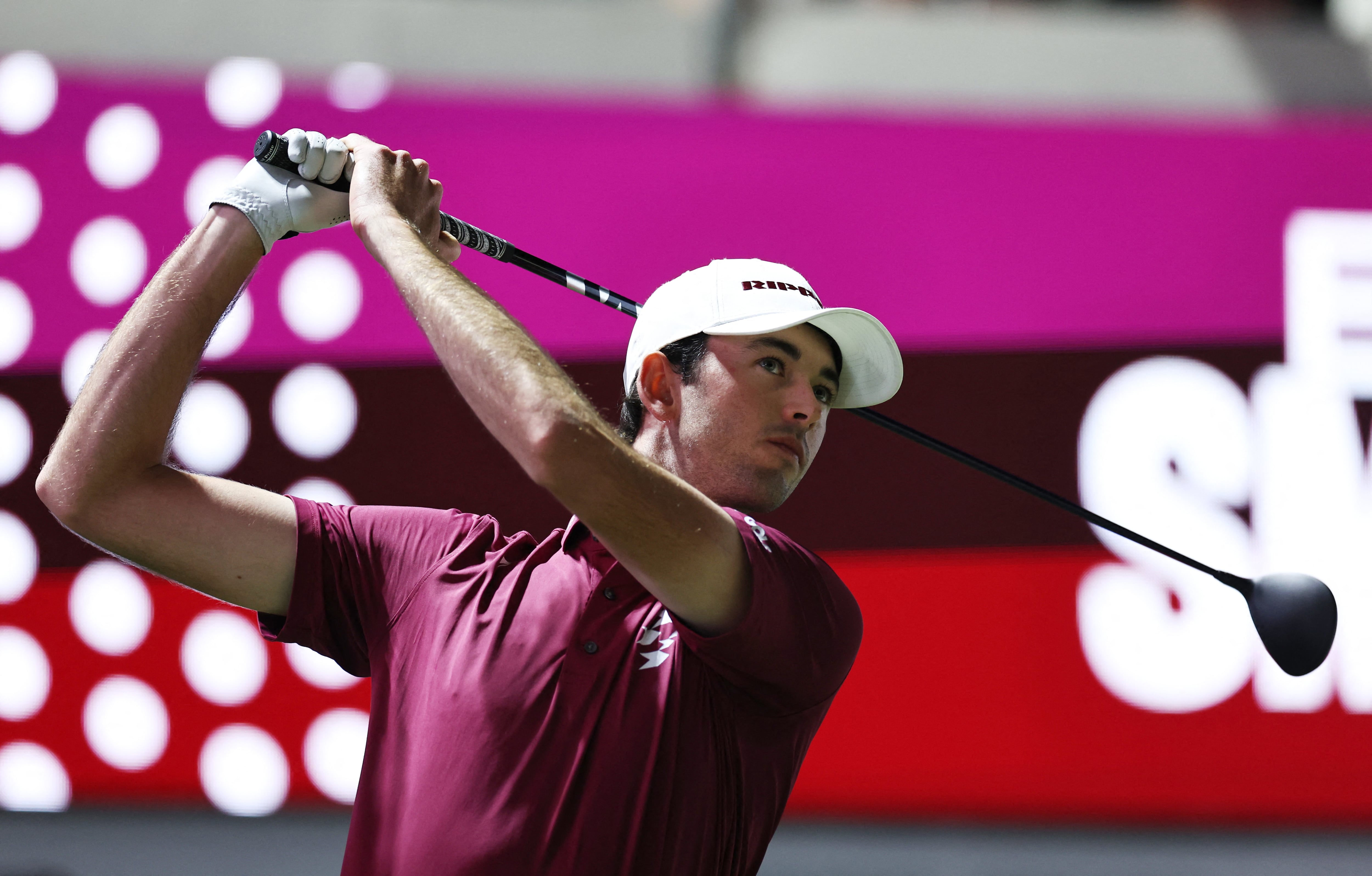 Jon Rahm es segundo tras el novato Elvis Smylie en el primer torneo de LIV este curso