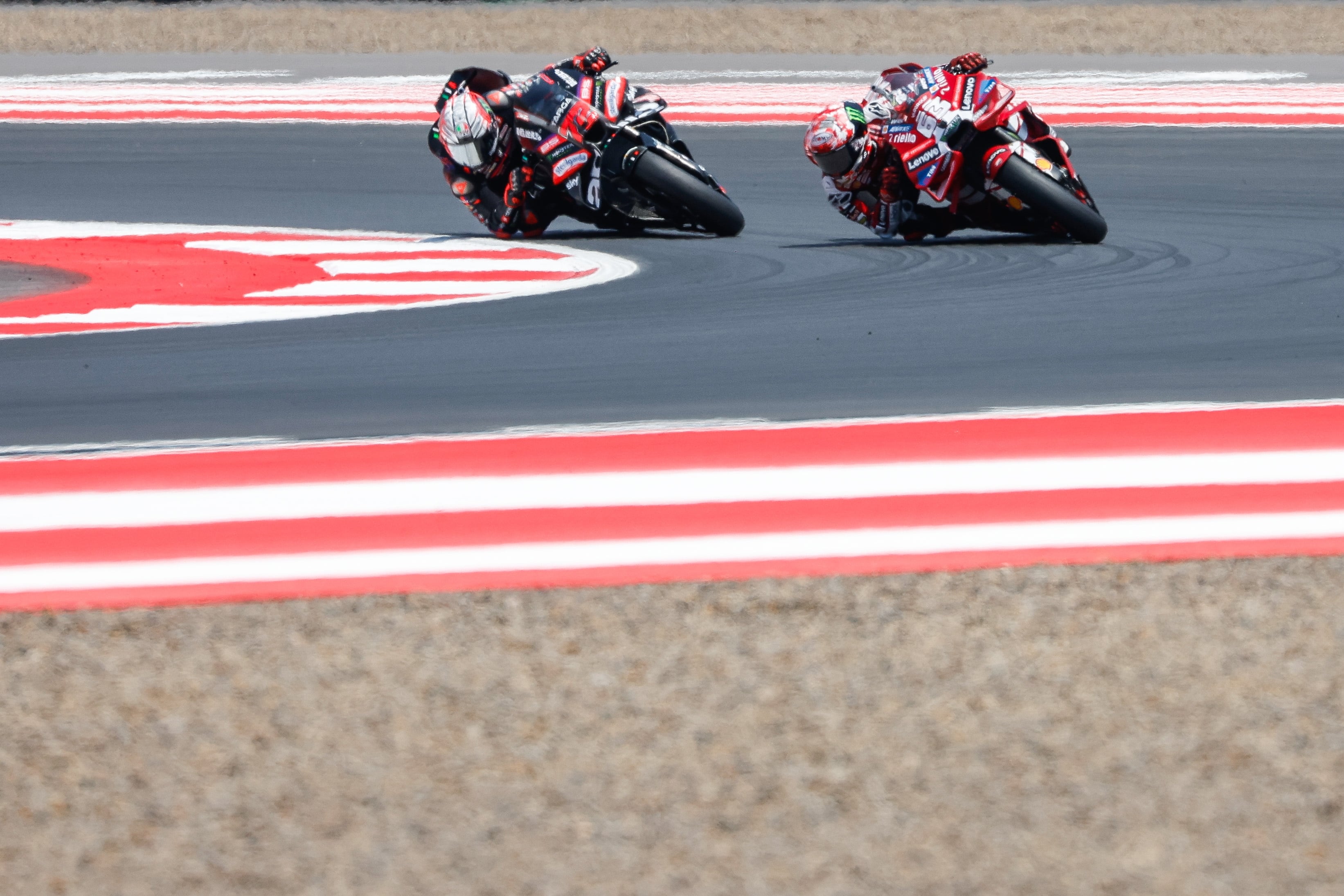 Así te hemos contado la victoria de Bezzechi en el GP de Indonesia de MotoGP y la batalla entre Jorge Martín y Marc Márquez por el liderato del Mundial